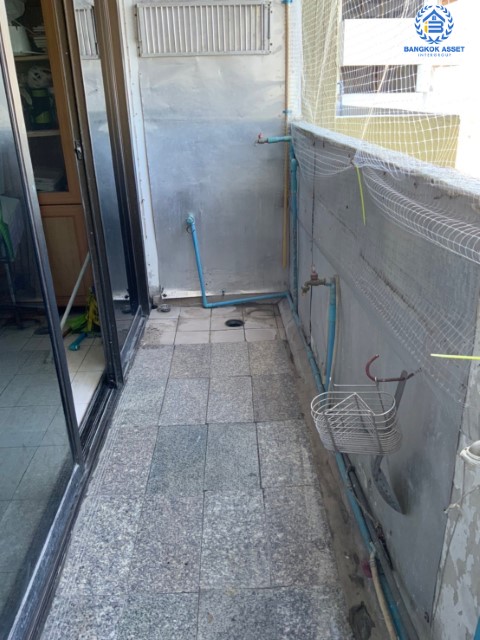 คอนโดมิเนียมมือสองย่านกรุงเทพฯ โครงการพี.เอส.ที คอนโดวิลล์1 รัชดาภิเษก เนื้อที่ 35.7 ตร.ม. ฟังก์ชัน 1 ห้องนอน 1 ห้องน้ำ 1 ที่จอดรถ บนทำเลใจกลางเมือง เพียง 10 นาทีก็ถึงรถไฟฟ้าสายสีเขียว "สถานีช่องนนทรี" ใกล้ทางด่วน "สาธุประดิษฐ์"